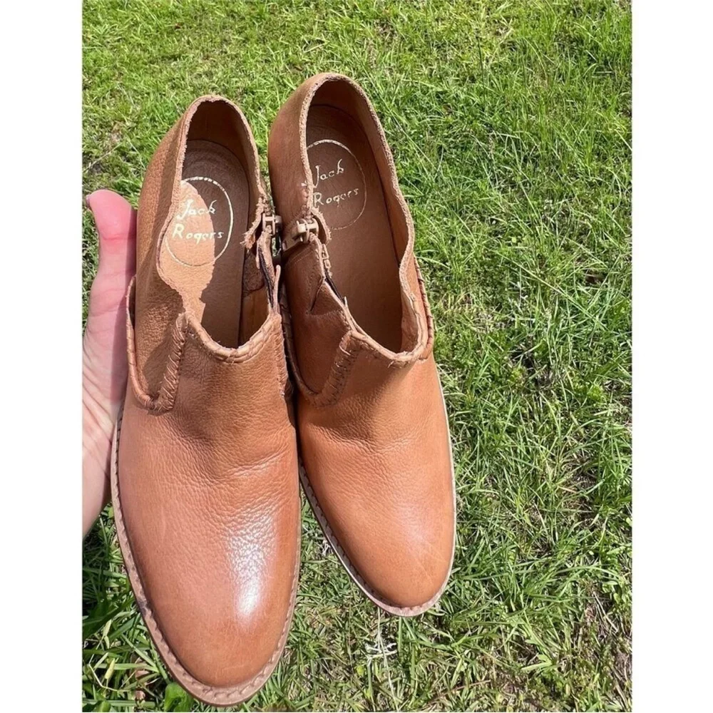 JACK ROGERS leather Kyle pull on boots/booties size 6 1/2
